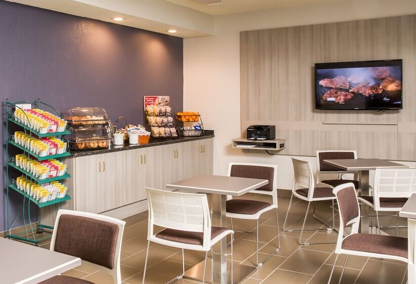 Microtel Inn & Suites By Wyndham Leesburg/mt Dora