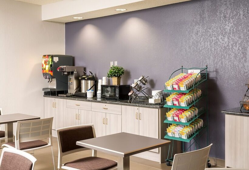 Microtel Inn & Suites By Wyndham Leesburg/mt Dora