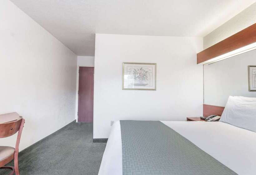 Microtel Inn & Suites Marianna