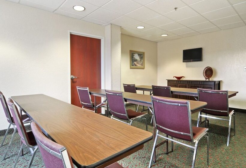 Microtel Inn & Suites Marianna