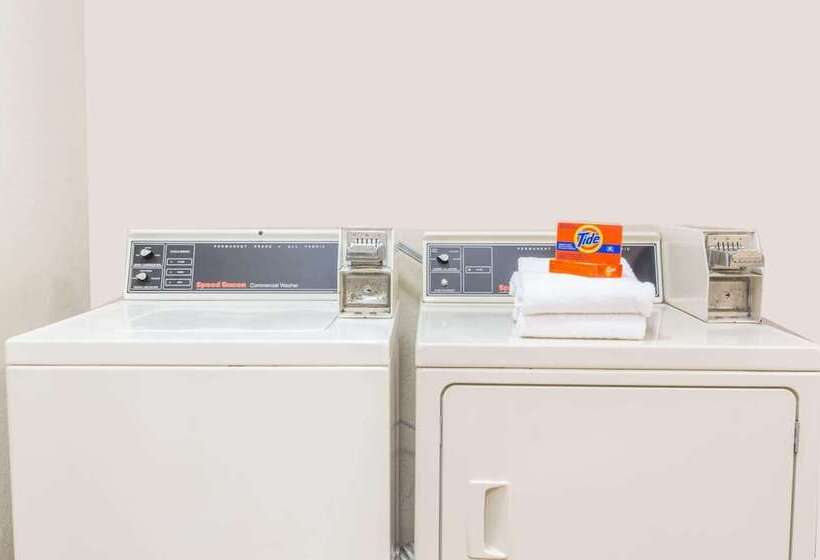 Microtel Inn & Suites Marianna