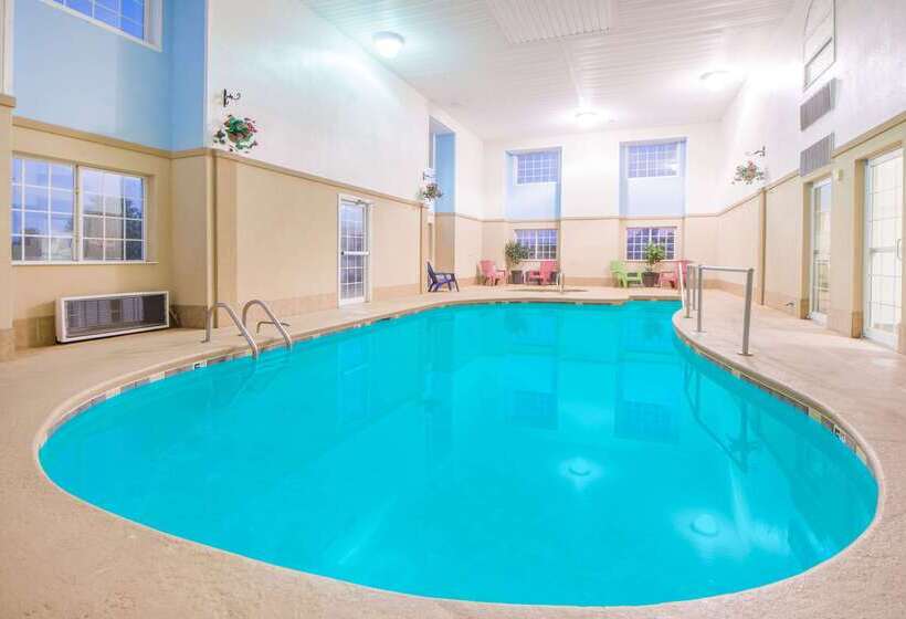 Microtel Inn And Suites By Wyndham Miami Ok