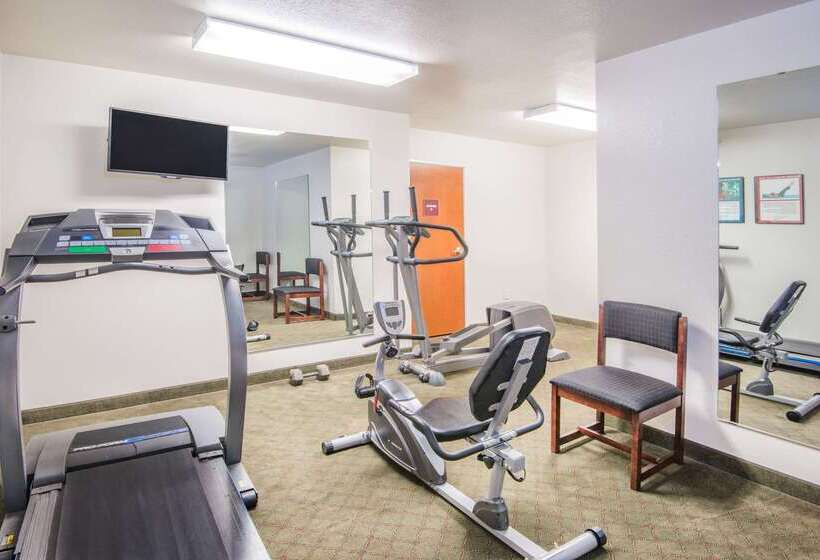 Microtel Inn And Suites By Wyndham Miami Ok