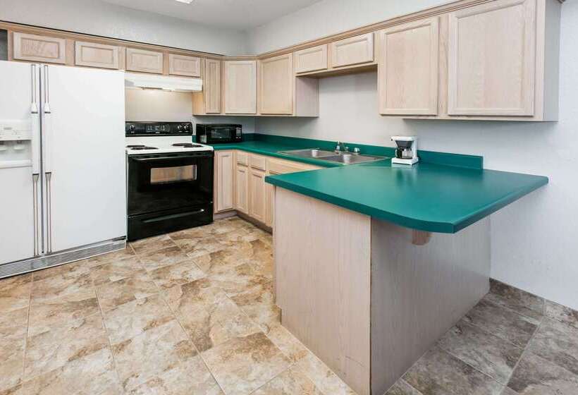 Microtel Inn & Suites By Wyndham Oklahoma City Airport