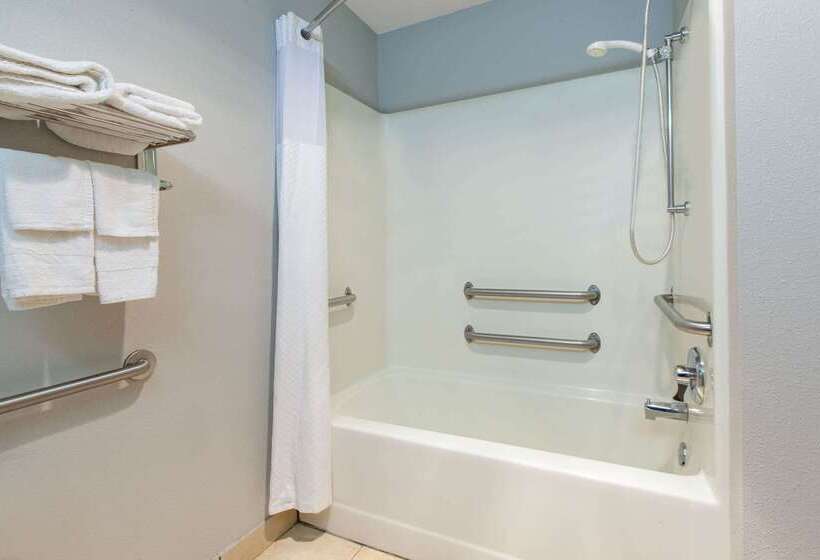 Microtel Inn & Suites By Wyndham Pittsburgh Airport