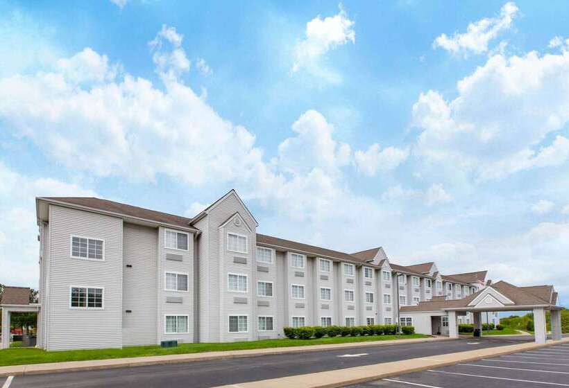 Microtel Inn & Suites By Wyndham Pittsburgh Airport