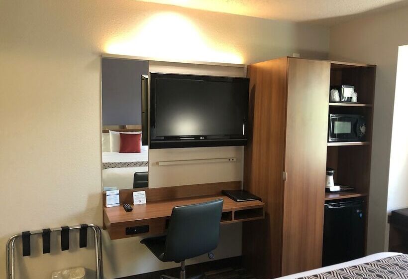 Microtel Inn & Suites By Wyndham Pittsburgh Airport