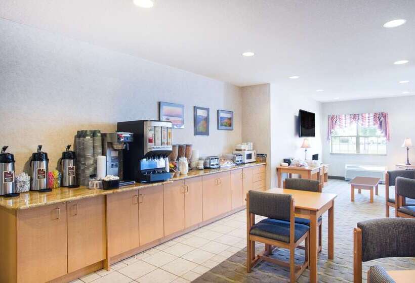 Microtel Inn & Suites By Wyndham Plattsburgh