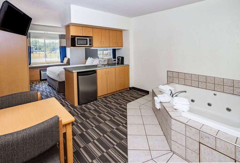 Microtel Inn & Suites By Wyndham Plattsburgh