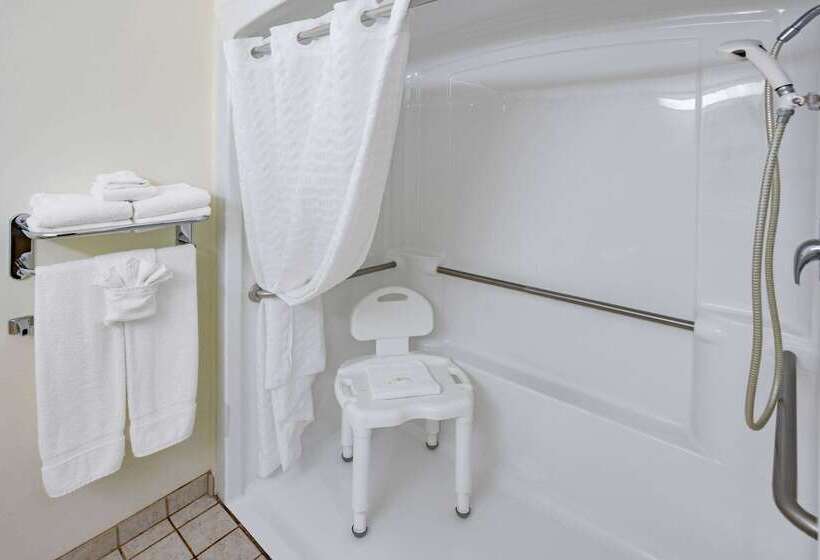 Microtel Inn & Suites By Wyndham Plattsburgh