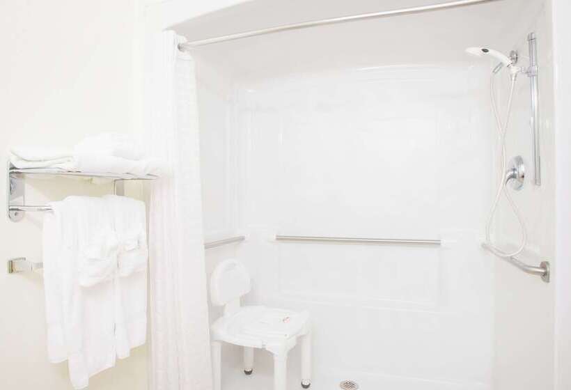 Microtel Inn & Suites By Wyndham Plattsburgh