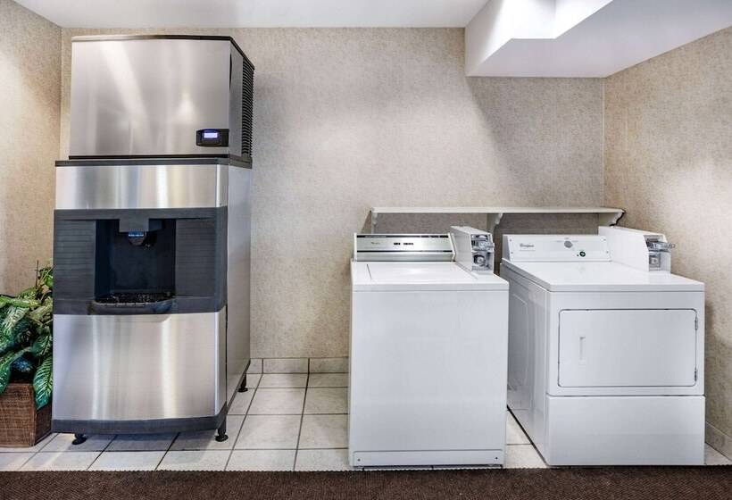 Microtel Inn & Suites By Wyndham Plattsburgh