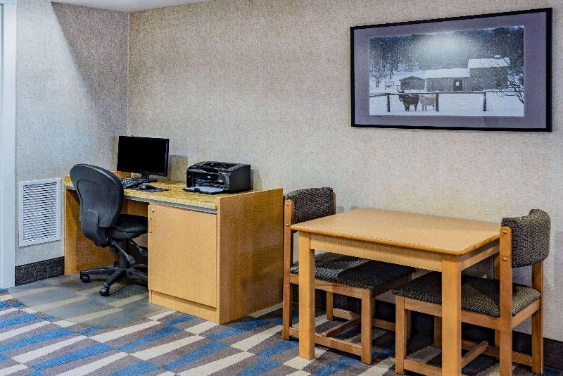 Microtel Inn & Suites By Wyndham Plattsburgh