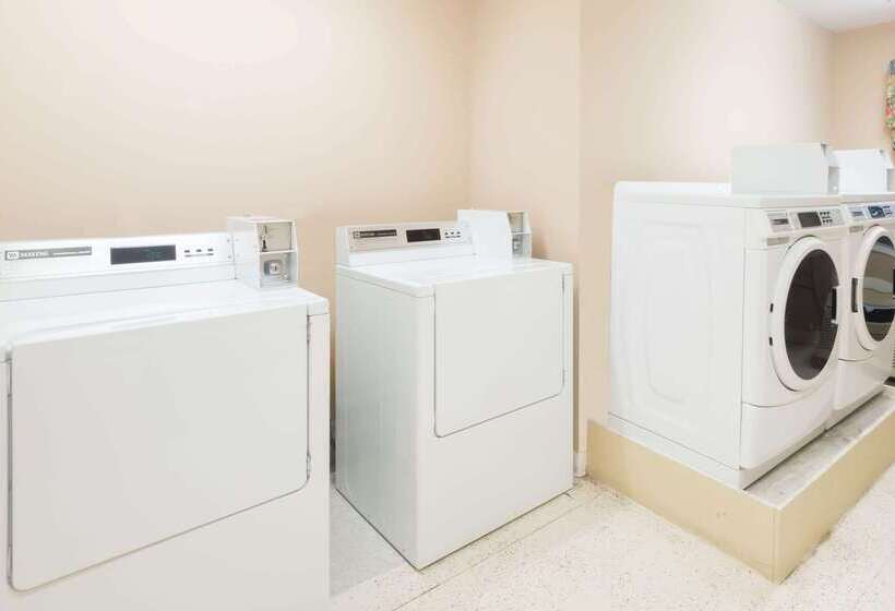 Microtel Inn & Suites By Wyndham Uncasville Casino Area