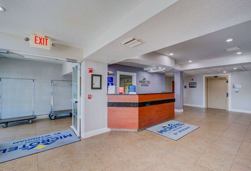 Microtel Inn And Suites   Zephyrhills