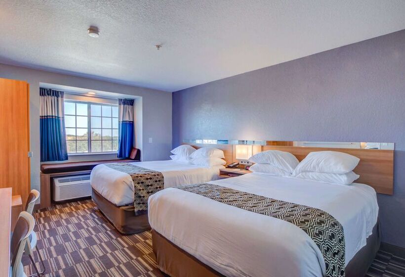 Microtel Inn And Suites   Zephyrhills