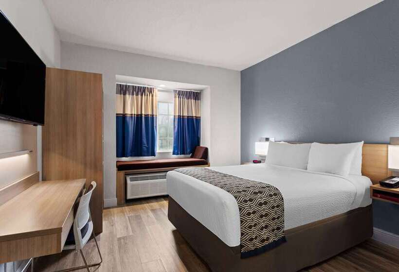 Microtel Inn And Suites   Zephyrhills