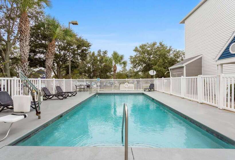 Microtel Inn And Suites   Zephyrhills