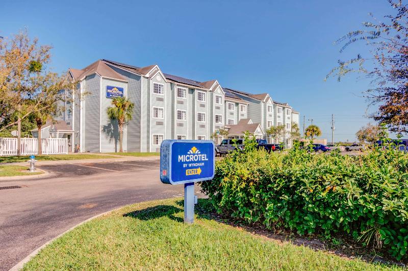 Microtel Inn And Suites   Zephyrhills