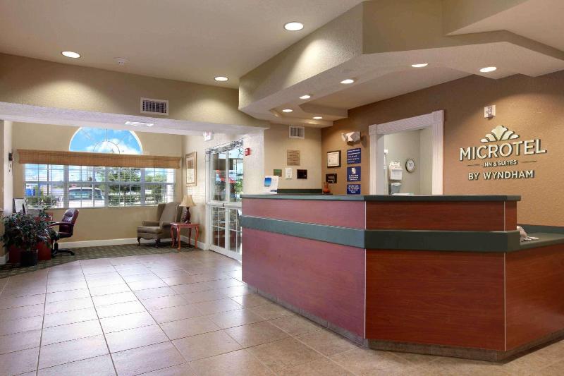 Microtel Inn And Suites   Zephyrhills