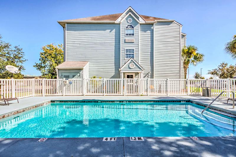 Microtel Inn And Suites   Zephyrhills