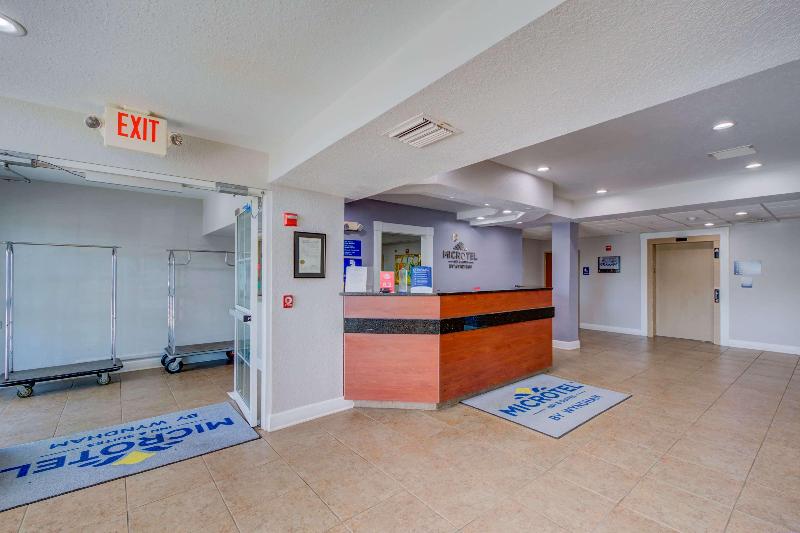 Microtel Inn And Suites   Zephyrhills
