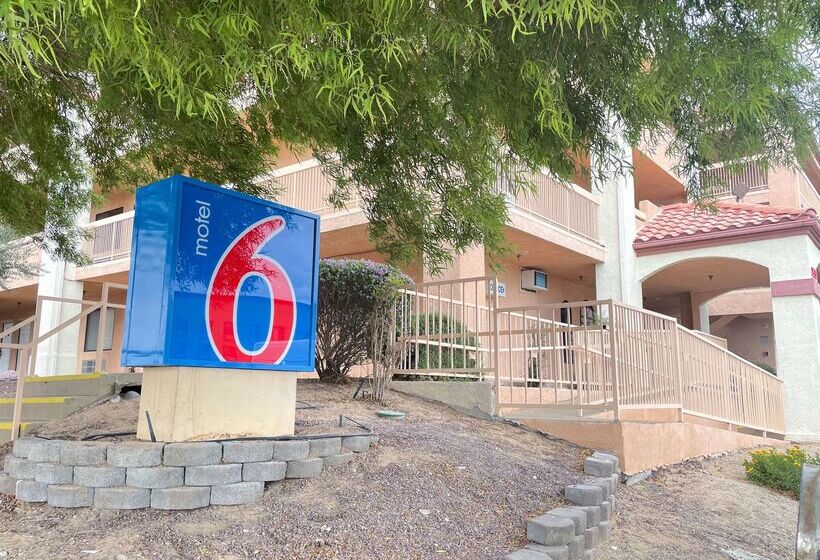 Motel 6 Barstow, Ca I15 And Lenwood Road