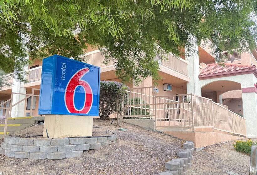 Motel 6 Barstow, Ca I15 And Lenwood Road