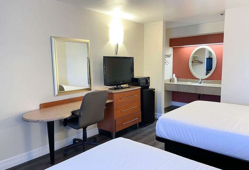 Motel 6 Barstow, Ca I15 And Lenwood Road