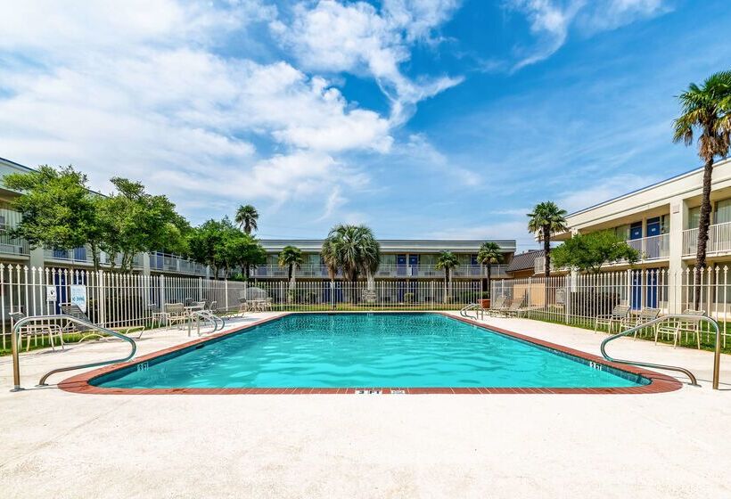 Motel 6 Natchitoches La