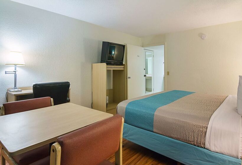 Motel 6ocala, Fl Conference Center