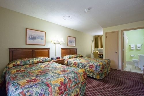 汽车旅馆  Bayfront Inn