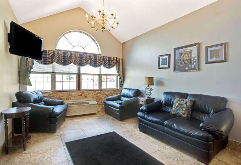 فندق على الطريق Microtel Inn & Suites By Wyndham Detroit Roseville