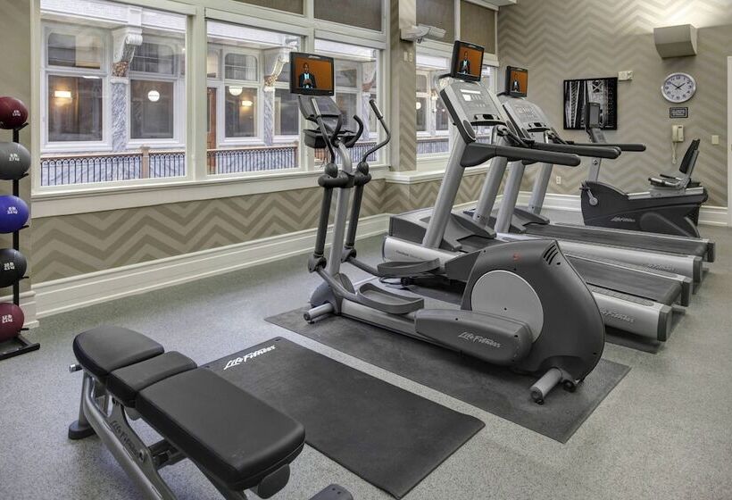 Residence Inn By Marriott Cleveland Downtown