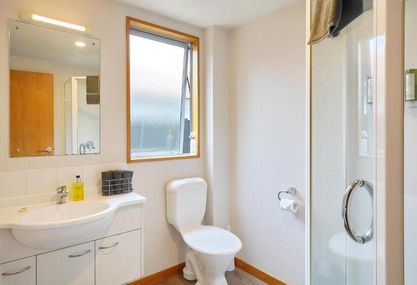 306 Motel Apartments