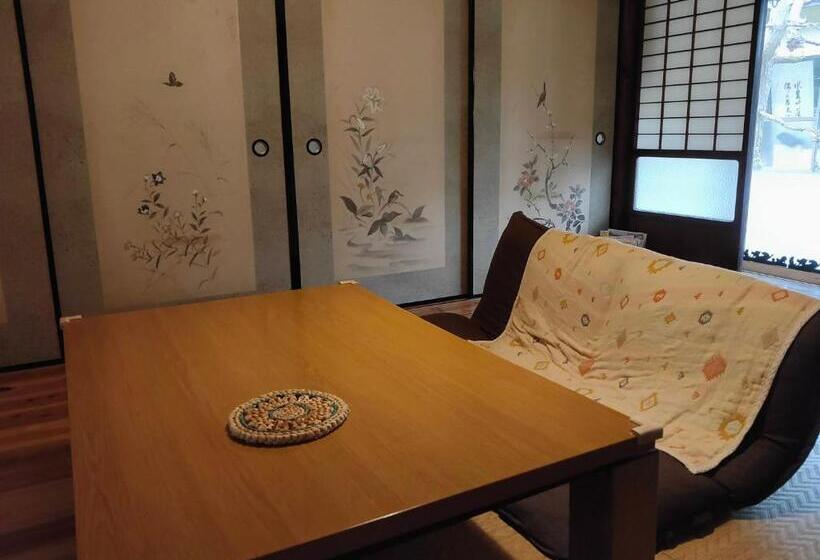 Общежитие Satoyama Guest House Couture