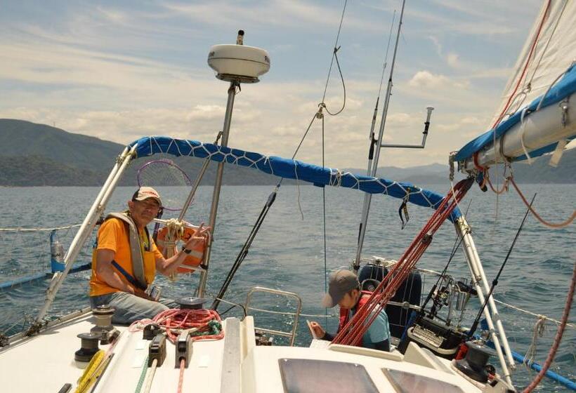 Общежитие Satoyama Guest House Couture