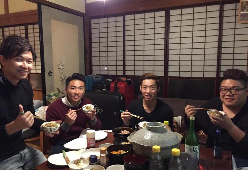 Общежитие Satoyama Guest House Couture