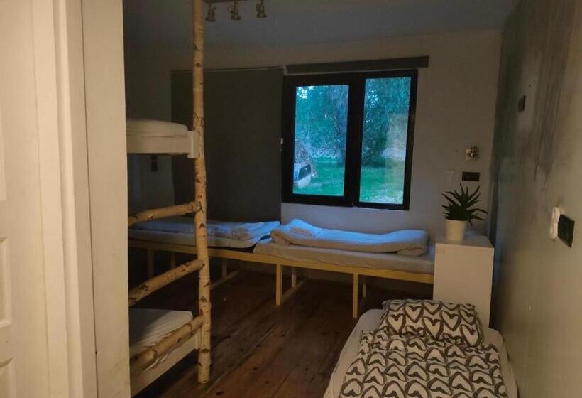 Arkabarka Floating Hostel