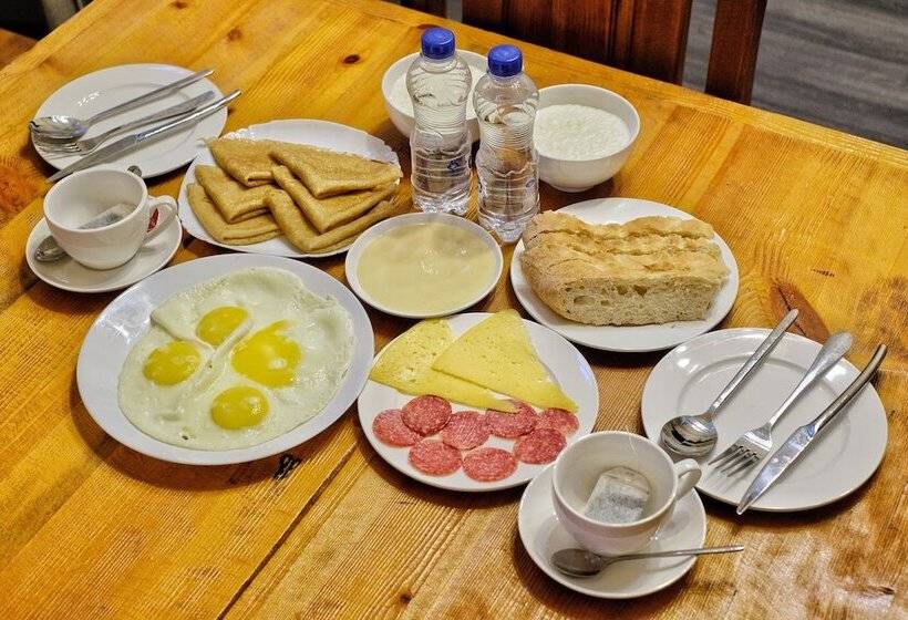 تختخواب و صبحانه Eco Hotel Edem