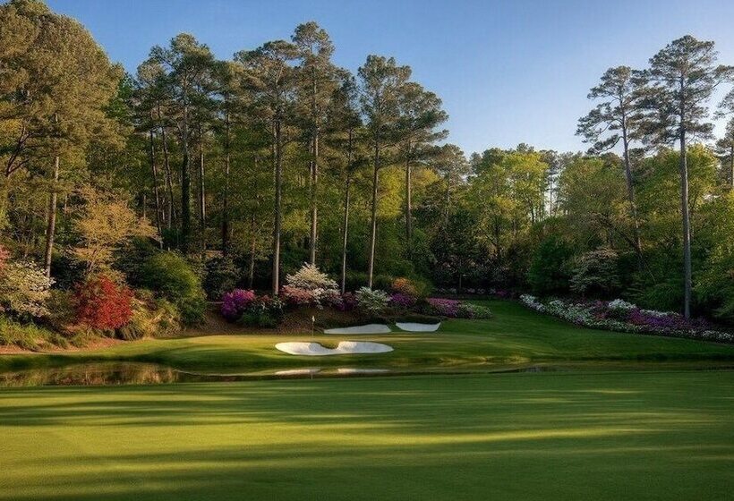 مبيت وإفطار Golf Valcurone