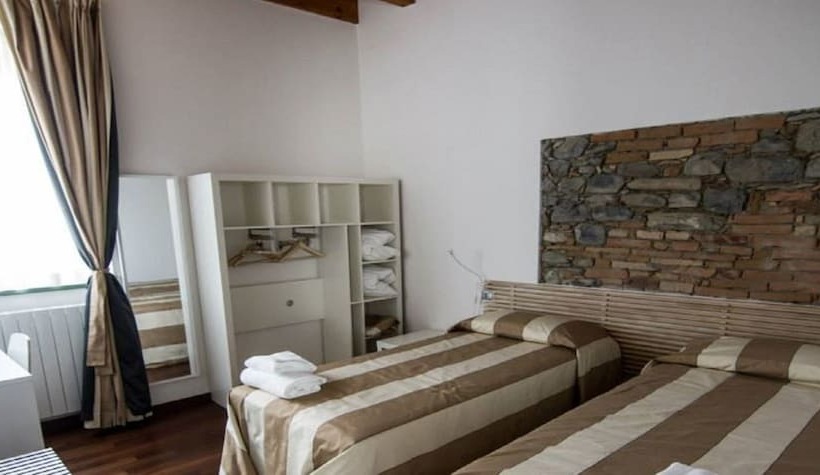 مبيت وإفطار Golf Valcurone