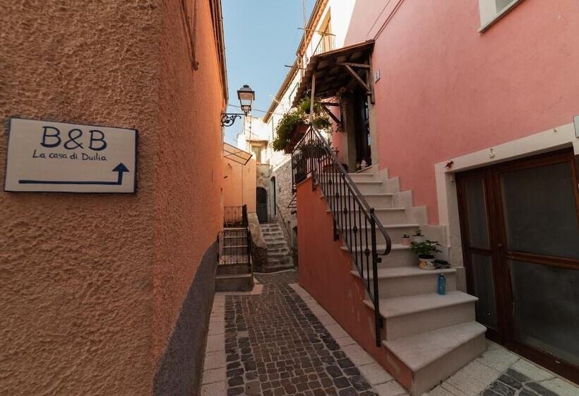 مبيت وإفطار La Casa Di Duilia