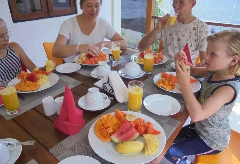 مبيت وإفطار Pinnawala Backpack Residencies