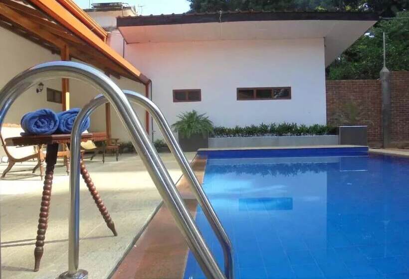 مبيت وإفطار Pinnawala Backpack Residencies