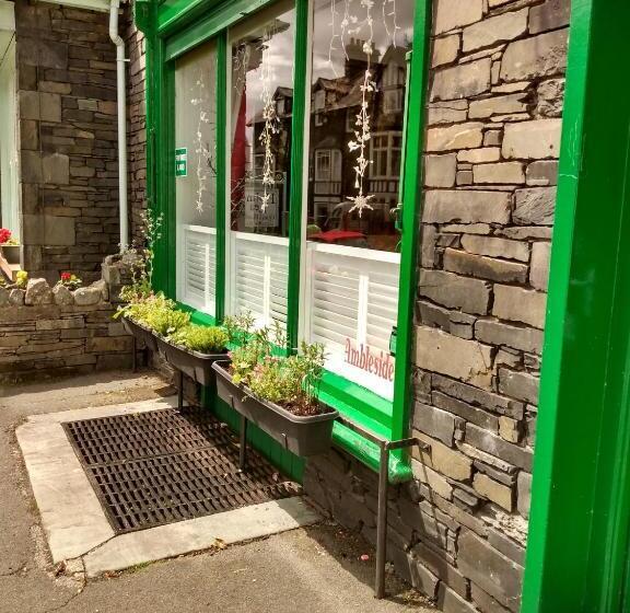 Bed and Breakfast The Lakes B And B