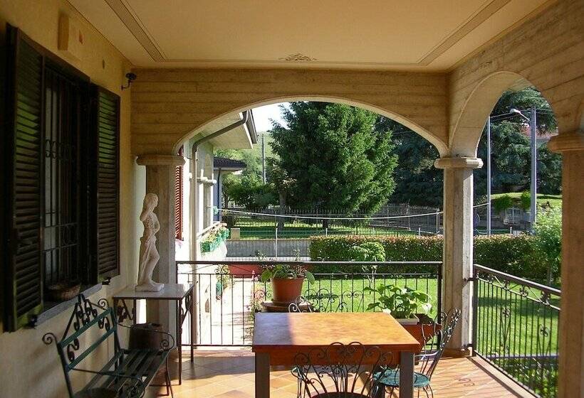 ベッドアンドブレックファースト Villa Romaniani