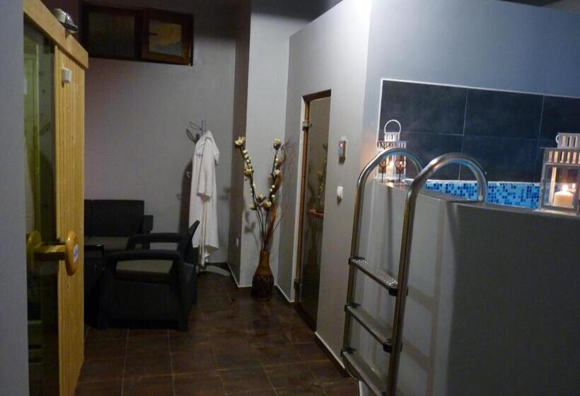 Family Hotel Pautalia