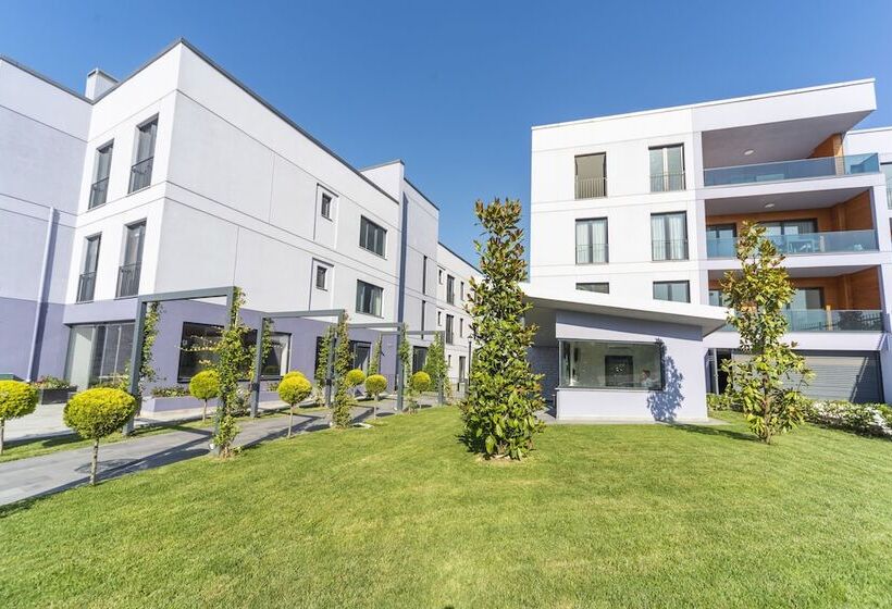 Green Hills Suites
