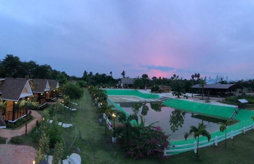 فندق Chang Puak Resort Damnoen Saduak